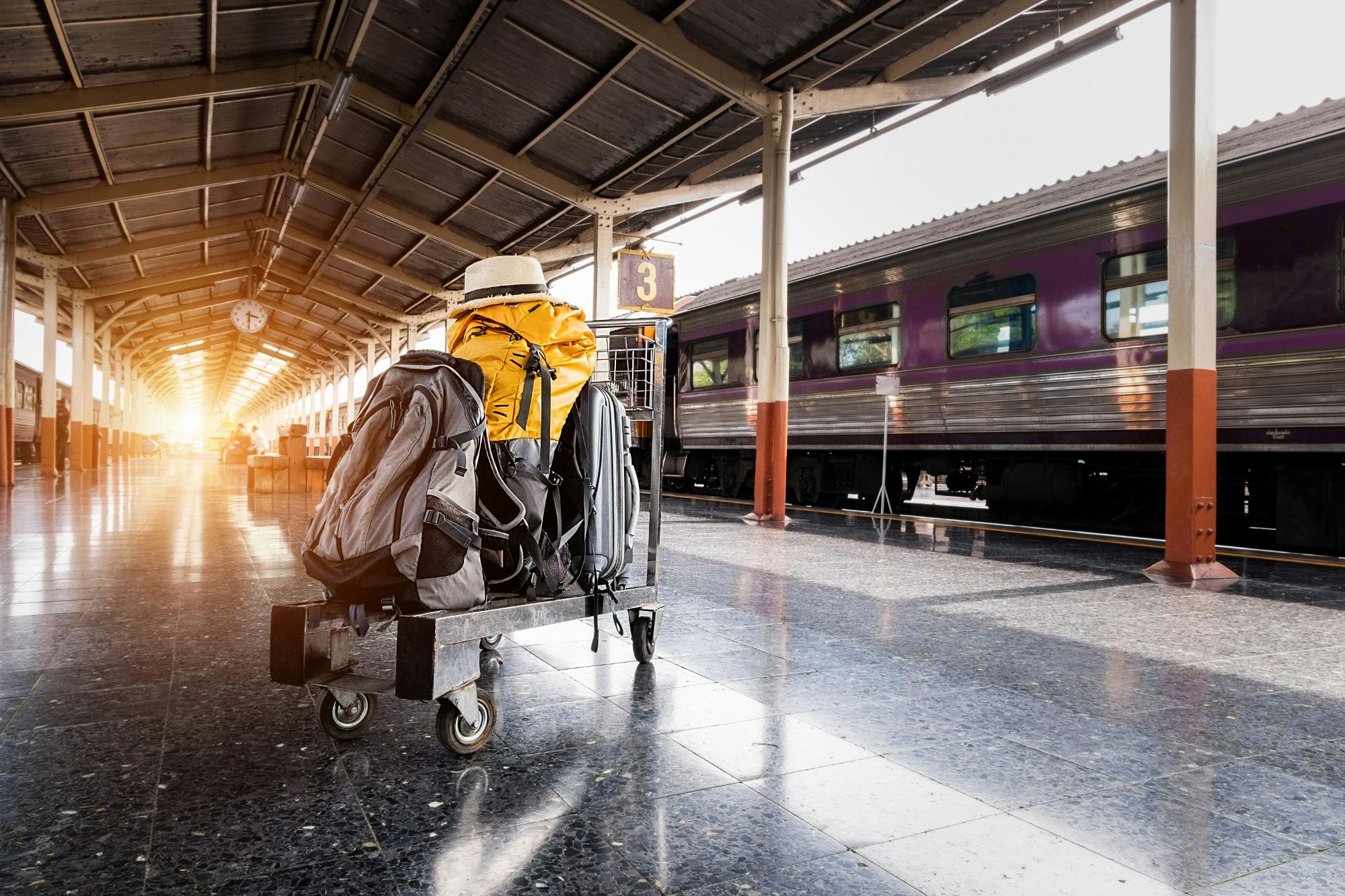 Secure luggage storage near academic facilities in London
